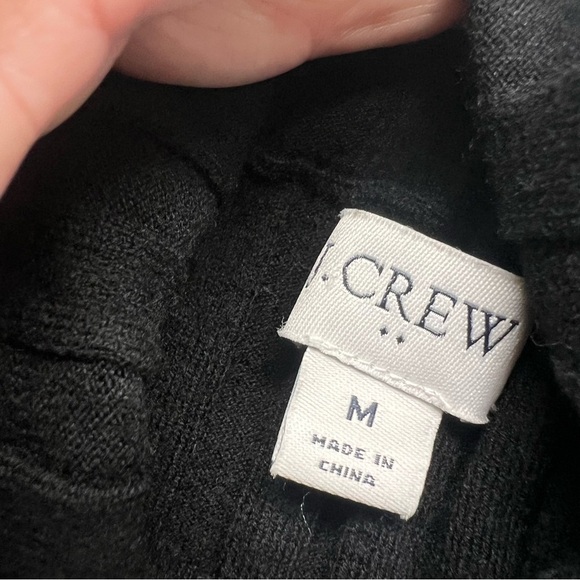 2/25 J Crew Mockneck sweater-tank Black Ribbed Stretchy Medium wool blend office - Picture 3 of 4
